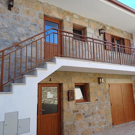 Os 3 Rrr Bed and Breakfast Chaves Εξωτερικό φωτογραφία