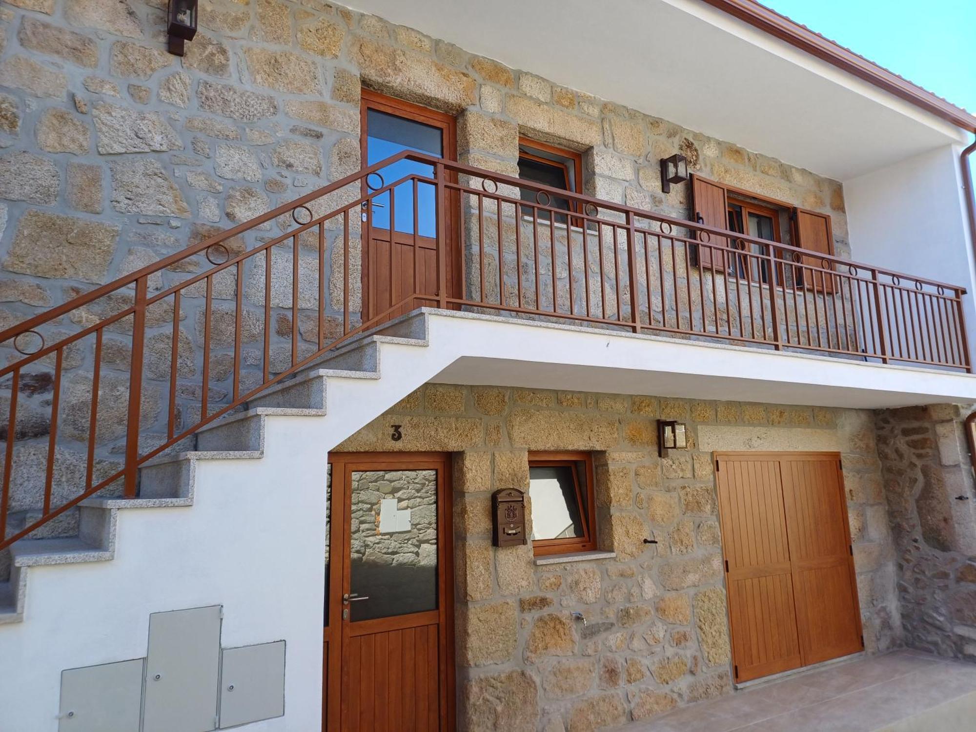 Os 3 Rrr Bed and Breakfast Chaves Εξωτερικό φωτογραφία